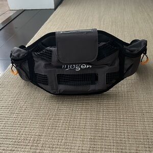 Inogen Oxygen holder